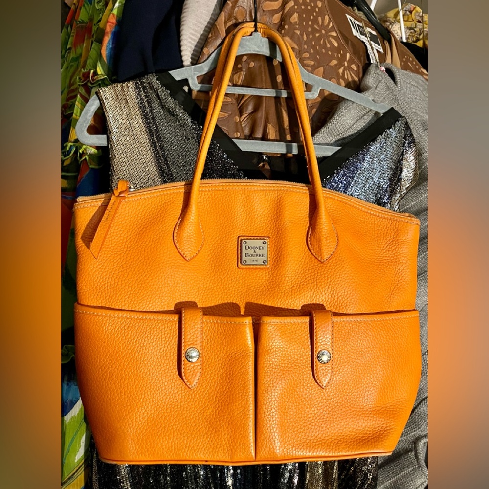 DOONEY & BOURKE PEBBLE LEATHER CRESCENT BAG, ORANGE